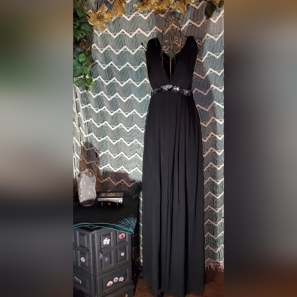 🖤Allen B Gown 🖤